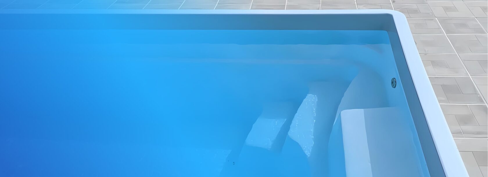 Бордюрный камень для бассейна — установка в Камышине